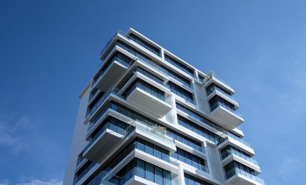 Photo by Timur Saglambilek: https://www.pexels.com/photo/white-concrete-building-under-sunny-blue-sky-87223/

Benefits of Door and Window Sensors for Smart Buildings