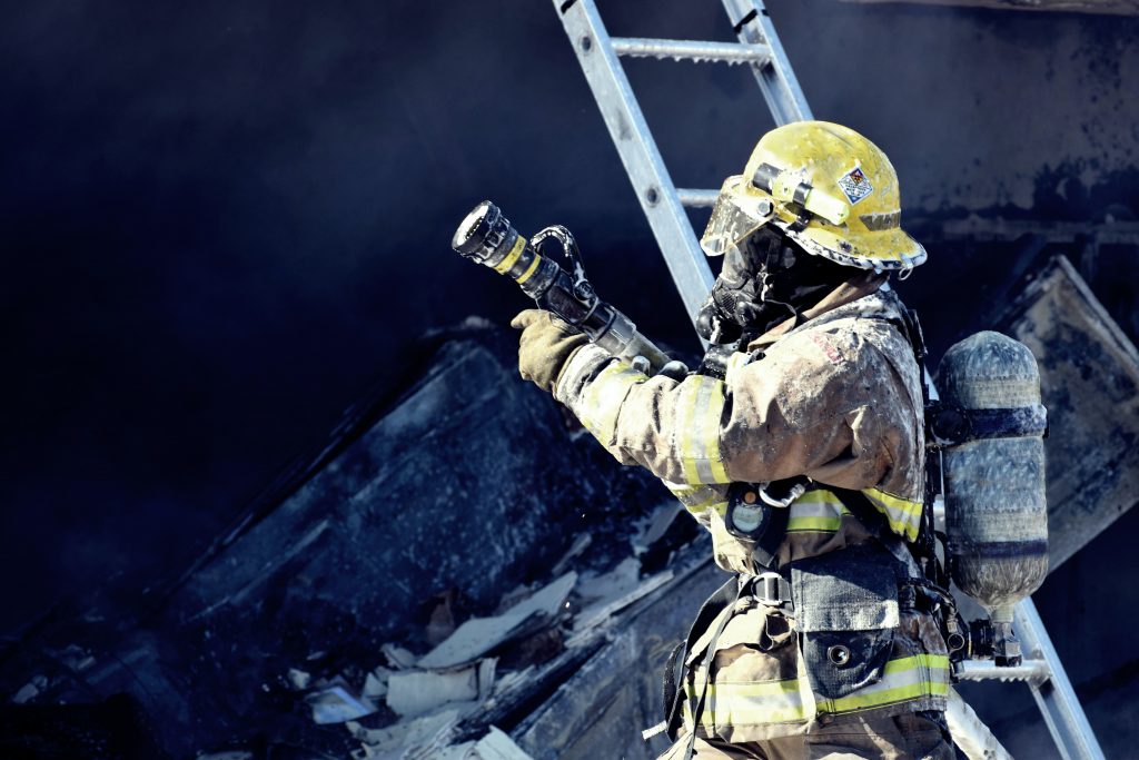 Operational Safety
Foto oleh Tim Eiden: https://www.pexels.com/id-id/foto/selang-air-pemadam-kebakaran-1374455/