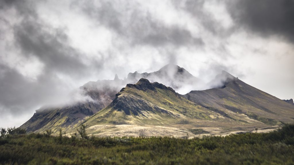 Deteksi Dini Ancaman Letusan Gunung dengan Sensor IoT
Foto oleh Marek Piwnicki: https://www.pexels.com/id-id/foto/pemandangan-langit-awan-berawan-11032455/