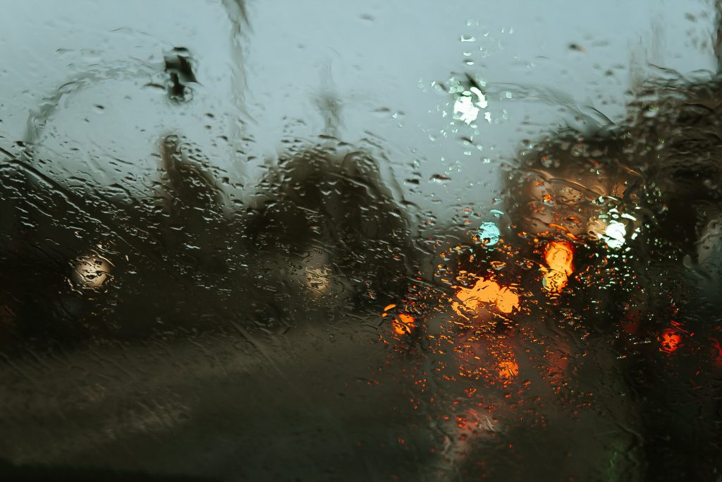 Bagaimana Sensor Hujan Bekerja 

Foto oleh Ave Calvar Martinez: https://www.pexels.com/id-id/foto/cahaya-kota-jalan-lalu-lintas-3497624/