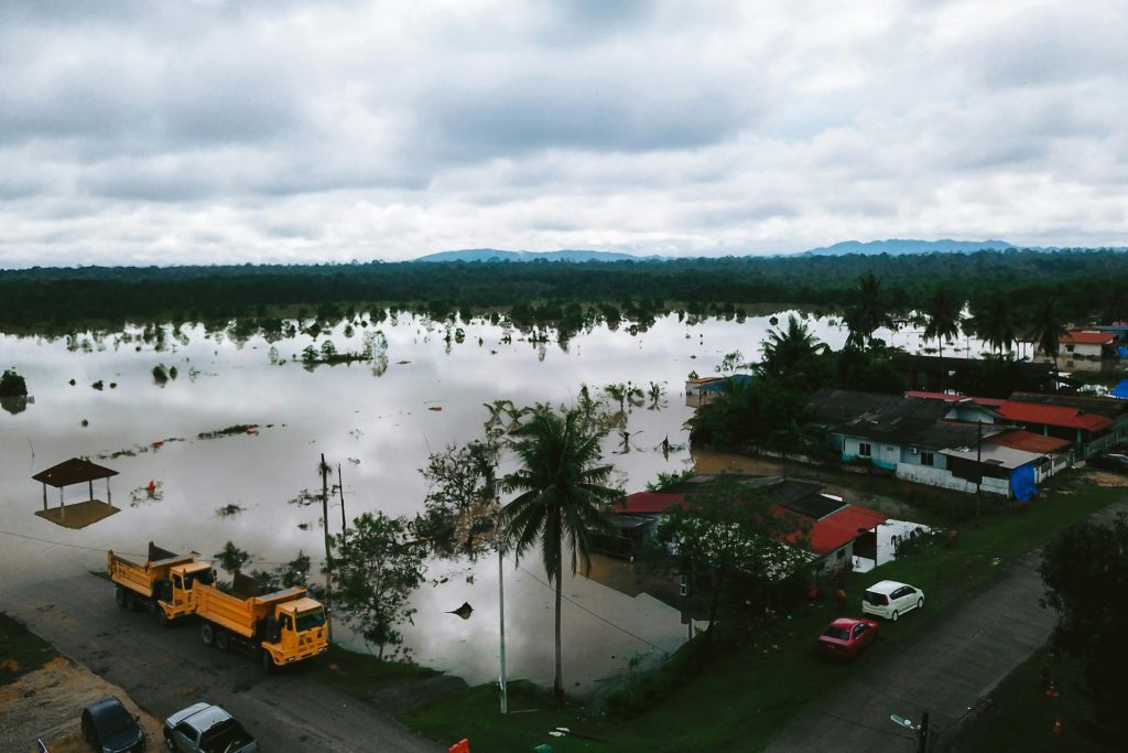 Implementation of IoT Technology in Flood Management in Indonesia

Photo by Pok Rie: https://www.pexels.com/photo/view-of-a-flooded-area-14823607/